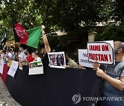 反파키스탄 시위하는 인도 거주 아프간 피란민들