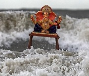 INDIA BELIEF GANESH