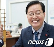[기자의 눈] 대전시 인구위기 신경전 '허태정 vs 장종태'