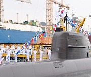[속보] SLBM 잠수함 발사 세계 7번째 성공.."자주국방 큰 역할"