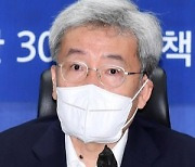 '코로나 대출' 내년 3월까지 재연장.. 신용회복제도 개선, 지원대상 확대