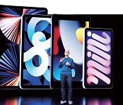 애플 "아이폰13이 50% 더 빨라"..삼성 "반으로 못 접잖아"