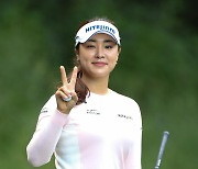 '노보기 플레이' 윤이나, KLPGA 드림투어 11차전서 첫 우승