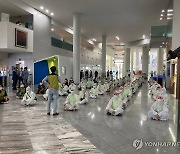 호남권역재활병원 파업..시청 점거농성