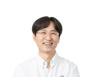 [공식]'김은희♥' 장항준 감독, '네고왕' 후속 '견적왕' MC 확정