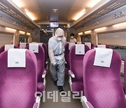 [포토]추석 앞두고 SRT 열차 내부 소독