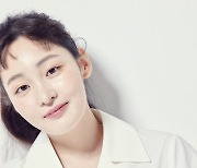 '파친코' 주인공 꿰찬 김민하, 새 프로필 사진 공개