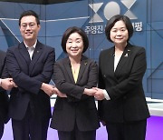 정의당 대선 주자들 첫 TV토론..심상정에 집중 포화