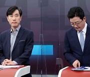 [머니S포토] TV 토론 참석한 하태경·유승민 예비후보