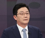 [머니S포토] 유승민 예비후보 '방송토론 준비'