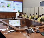 태풍 '찬투' 대비 긴급 점검하는 이승우 행정안전부 재난안전관리본부장