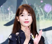 '기부 여신' 아이유, 데뷔 13주년 맞아 8억5천만원 물품 기부