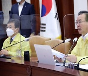 김 총리 "오늘 중 전 국민 70% 1차 접종 완료"