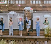 오마이걸, 'Dolphin'으로 '살짝 설?�어' 제치고 걸그룹 최장기간 차트인