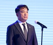 김택진 엔씨 대표 "과거 성공 방정식 재점검할 것"