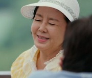 김영란, 박군 앞에서 소녀팬 변신 "'강철부대' 찐팬" ('같이 삽시다')