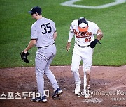 갈 길 바쁜 양키스, 볼티모어에 2-3 패배..AL WC 3위