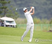 4홀 연속 버디 김영수, 어바인오픈 2R 선두..박상현 1타 차 2위