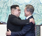"북한은 적" 역대 최고..천안함 피격 때보다 높았다