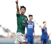 '백승호 PK 결승골' 전북, 수원에 1-0승..수원 10경기 연속 무승