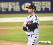 '캐치볼 단계' 수아레즈 복귀 일정..류지현 "주말 훈련 보고 결정한다" [잠실 톡톡]