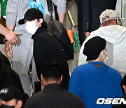 유엔 총회 향하는 방탄소년단(BTS) 지민, '눈빛 인사' [사진]