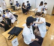 일본, 이르면 연내 '코로나19 백신 부스터샷' 접종 시작