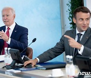 바이든, 호주와 잠수함 계약 파기로 뿔난 프랑스 정상과 통화 예정