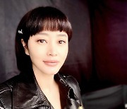 김혜수, 추석 인사도 특별하게..깜찍 바가지머리+시크 라이더 재킷