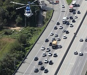 고속도로 법규위반 차량 '꼼짝마'