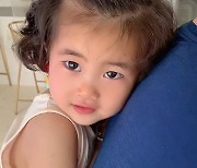'진화♥' 함소원, 예쁜 4살 딸 혜정 ♥ "멋쟁이"