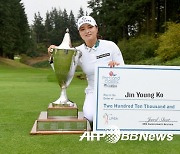 고진영, 한가위에 LPGA 시즌 2승 신고.. 동명이인 이정은 둘다 탑10