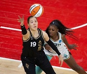 박지수 WNBA 정규리그 최종전서 팀 승리 확정한 블록슛