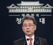 文 특보 지낸 김현종 "이재명, 글로벌 대통령 하길"