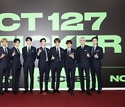 NCT 127, 정규 3집 'Sticker' 주간 음반 차트 1위 [MK★뮤직차트]