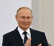 예견된 푸틴의 승리..러시아 총선서 집권여당 48% 선두