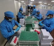 인도, 10월부터 코로나19 백신 수출 재개