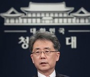 '문재인 특보' 출신 김현종 "이재명, 리더로서 탁월..불안하지 않아"