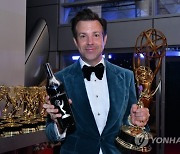 Sterling Vineyards Gifts Iridium at The 73rd Emmy Awards