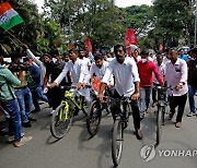 INDIA FUEL PRICE HIKE PROTEST