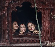APTOPIX Virus Outbreak Nepal Festival