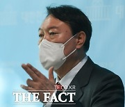 '與 부대변인이 개그맨에 욕설' 의혹에 尹 캠프 "즉각 경질하라"