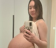 '세쌍둥이 임신' 황신영, 34주차 D라인 공개 "104kg, 배 터질 것 같아"