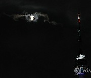 서울 하늘에 보름달