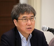 장하준 교수, 아시아인프라투자은행 자문위원 위촉