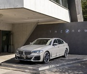 20대 남성은 BMW 샀고, 여성은 '이 차' 가장 많이 샀다