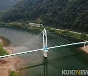 화천 북한강 인도교 마무리 공사 한창..11월 개통