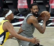 NBA 발목잡는 코로나19..'백신 미종접자, 코트 입장 불가'