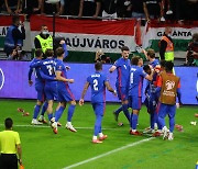잉글랜드 선수 인종차별한 관중 탓에..헝가리 축구, 무관중 징계
