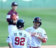 김성현 '6호 홈런은 동점포' [포토]